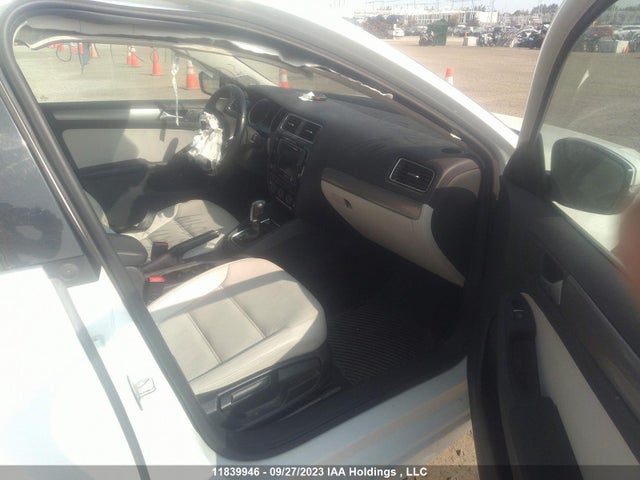 3VWL17AJ1HM210414 Volkswagen Jetta Sedan Highline