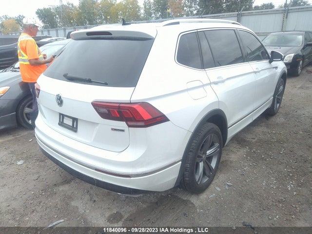 3VV4B7AXXMM098247 Volkswagen Tiguan Highline