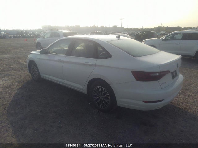 3VWE57BU6MM073776 Volkswagen Jetta Highline