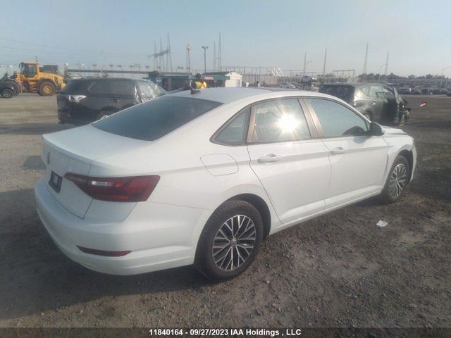 3VWE57BU6MM073776 Volkswagen Jetta Highline