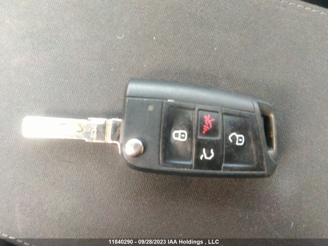 3VWG57AU4KM021585 Volkswagen GOLF