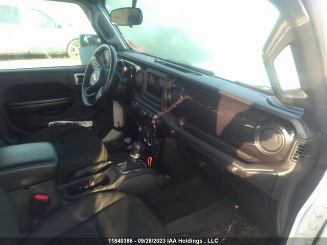 1C4HJXDG3MW733369 Jeep Wrangler Unlimited Sport Altitude