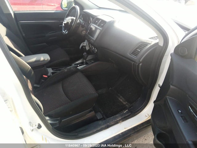 JA4AJ3AU5KU603908 Mitsubishi RVR SE