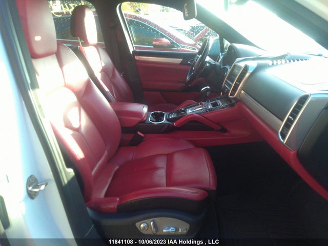Porsche Cayenne Diesel 2016 WP1AF2A28GLA40350 Image 5