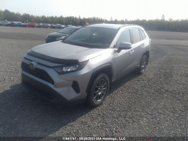 Toyota RAV4 LE 2020 2T3B1RFV1LC120761 Image 2