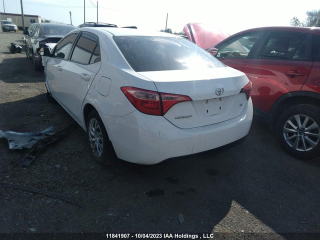 Toyota Corolla Ce/se/le 2018 2T1BURHE7JC117096 Image 3