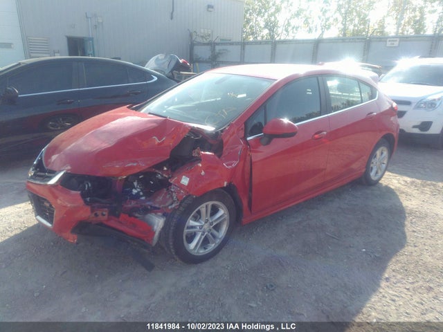Chevrolet CRUZE LT 2018 3G1BE6SM0JS547382 Image 2