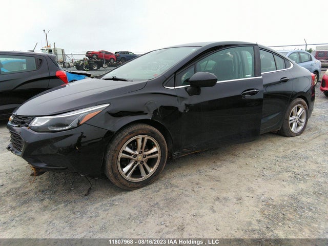 Chevrolet CRUZE LT 2018 1G1BE5SM3J7208401 Image 2