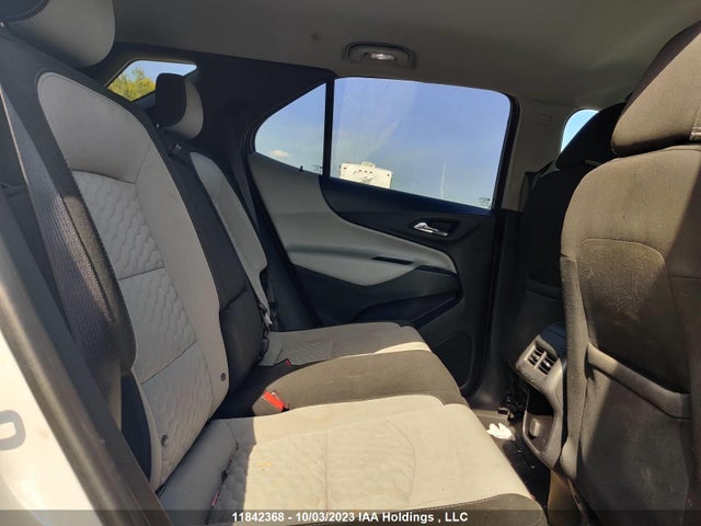 Chevrolet EQUINOX LT 2018 2GNAXSEV4J6319756 Image 9