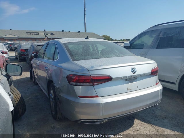 1VWBA7A33MC013236 Volkswagen Passat Highline