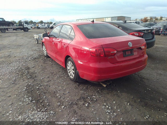 3VWBK7AJ4EM331216 Volkswagen Jetta Sedan Comfortline