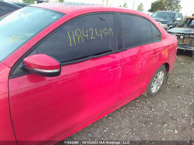 3VWBK7AJ4EM331216 Volkswagen Jetta Sedan Comfortline
