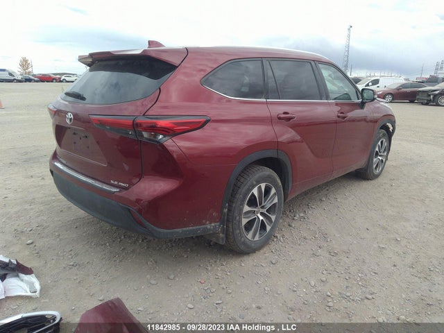 Toyota Highlander Xle 2021 5TDGZRBH7MS528634 Image 4