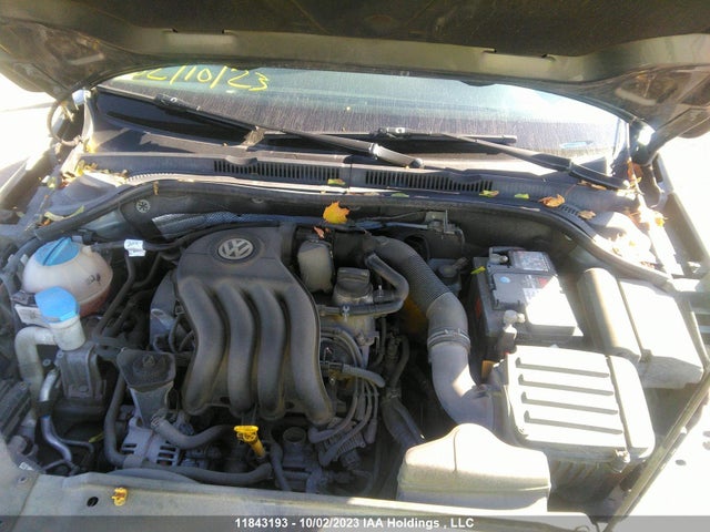 3VW1K7AJ3FM225546 Volkswagen Jetta Sedan Trendline/trendline+