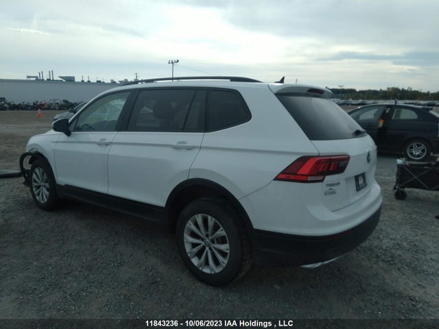 Volkswagen Tiguan Trendline 2018 3VV0B7AX2JM185098 Image 3