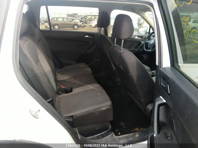 Volkswagen Tiguan Trendline 2018 3VV0B7AX2JM185098 Image 8