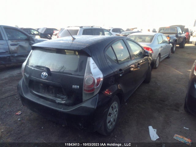 Toyota PRIUS C 2014 JTDKDTB37E1061725 Image 4