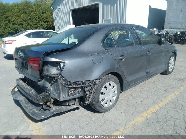 3VW1K7AJXFM427123 Volkswagen Jetta Sedan Trendline/trendline+