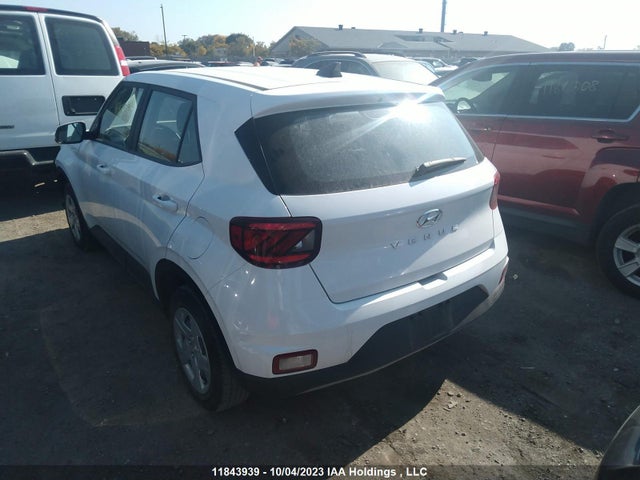 Hyundai Venue Essential 2021 KMHRB8A32MU116657 Image 3