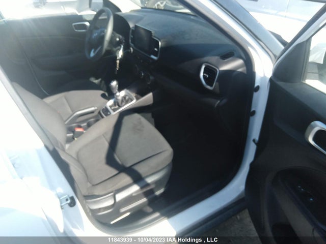 Hyundai Venue Essential 2021 KMHRB8A32MU116657 Image 5