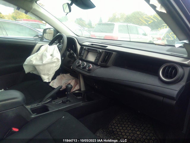 Toyota RAV4 LE 2018 2T3BFREV4JW831921 Image 5