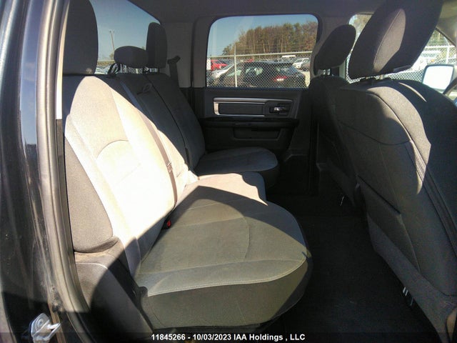 3C6RR7LT4NG380823 RAM 1500 Classic Slt