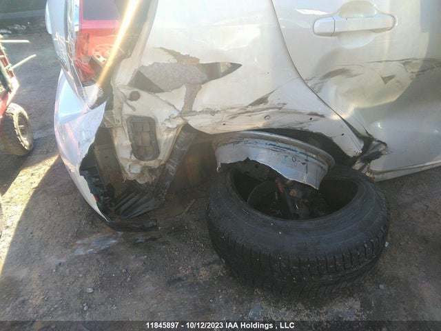 Toyota PRIUS C 2018 JTDKDTB33J1611531 Image 6