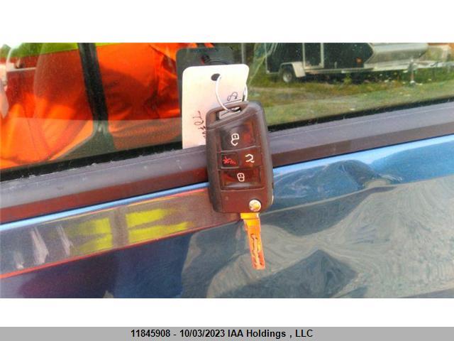 3VW217AU0HM040374 Volkswagen Golf Trendline/highline