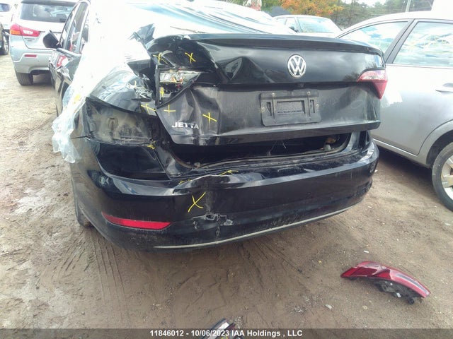 3VWC57BU3KM231494 Volkswagen Jetta Comfortline