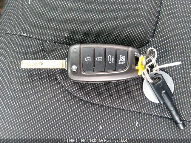 Hyundai Elantra Essential 2022 KMHLM4AG3NU342011 Image 11