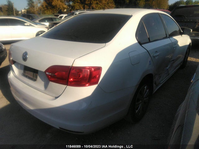 3VW2K7AJ8EM408539 Volkswagen Jetta Sedan Trendline+