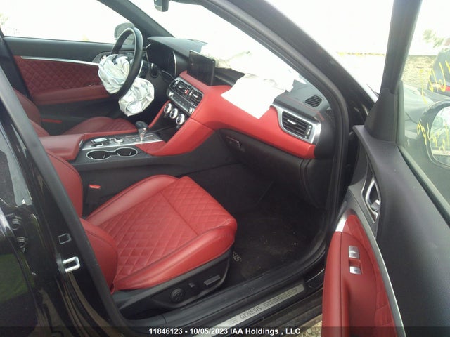 2022 GENESIS G70 3.3T SPORT VIN: KMTG54TEXNU102292