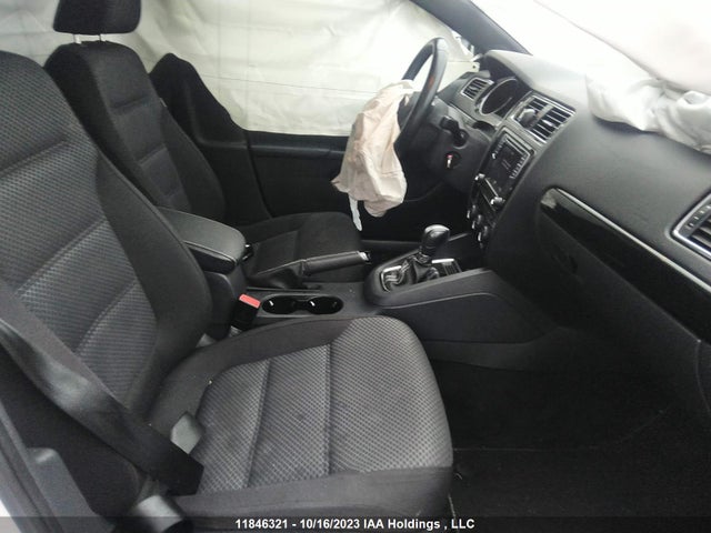 3VWD07AJ0GM367146 Volkswagen Jetta Sedan 1.8t Sport