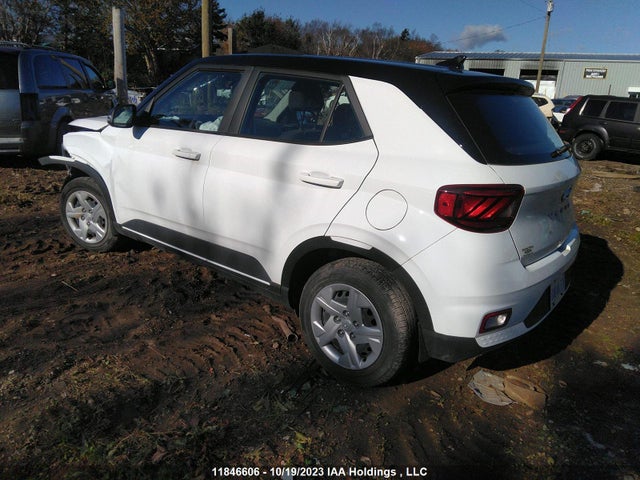 Hyundai Venue Essential 2021 KMHRB8A39MU118924 Image 4