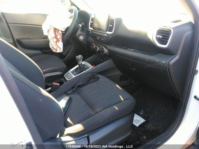 Hyundai Venue Essential 2021 KMHRB8A39MU118924 Image 6