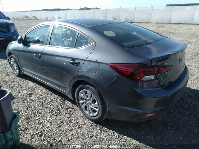 Hyundai Elantra Essential 2019 KMHD74LF9KU733322 Image 3