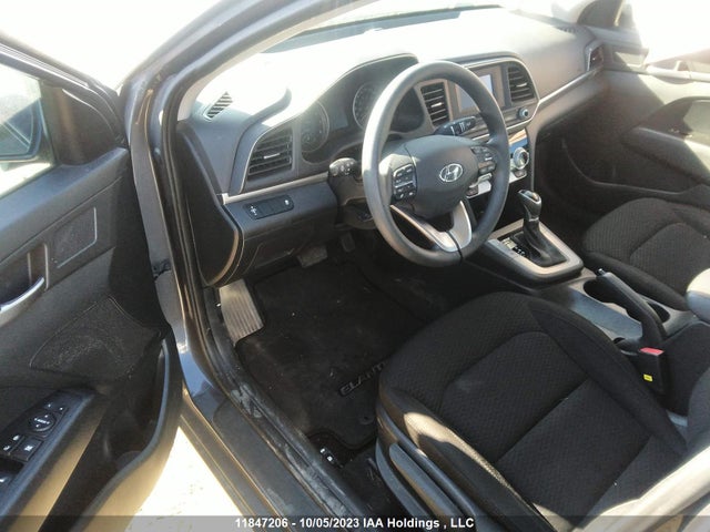 Hyundai Elantra Essential 2019 KMHD74LF9KU733322 Image 5