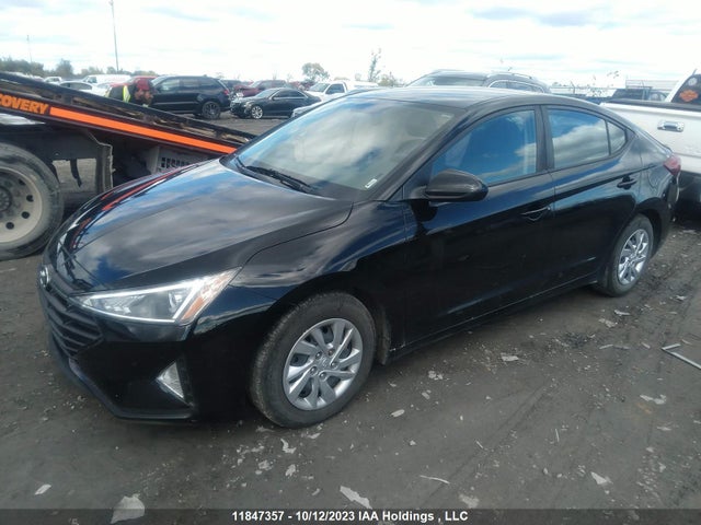 Hyundai Elantra Essential 2019 KMHD74LF3KU737656 Image 2