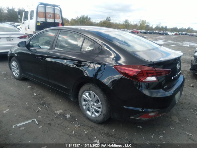Hyundai Elantra Essential 2019 KMHD74LF3KU737656 Image 3