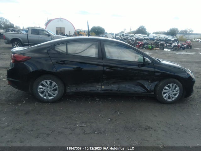 Hyundai Elantra Essential 2019 KMHD74LF3KU737656 Image 6