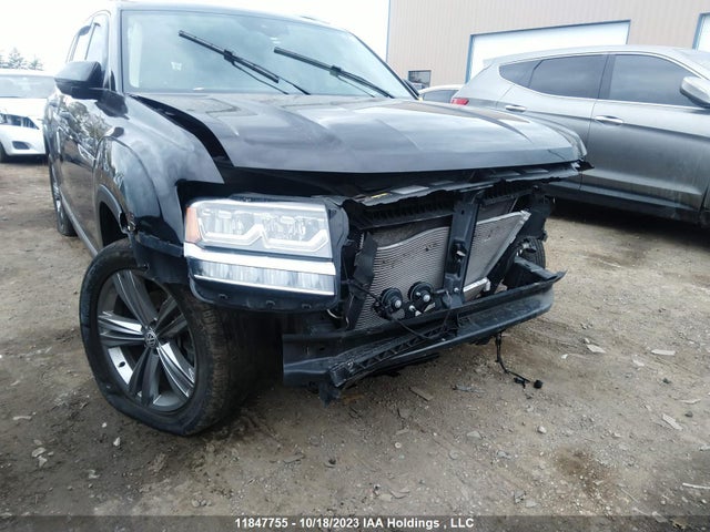 1V2TR2CA4JC568303 Volkswagen Atlas Execline