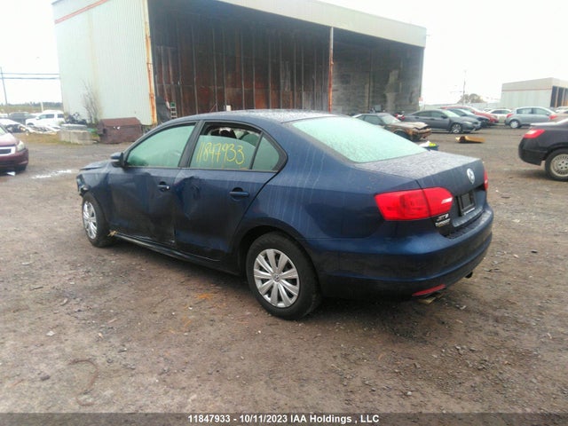 3VW2K7AJ4EM354575 Volkswagen Jetta Sedan Trendline+