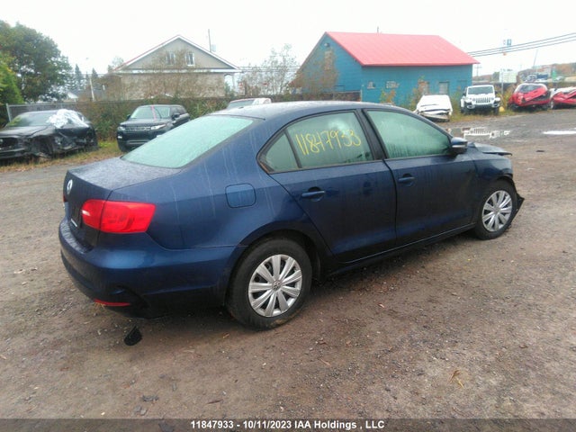 3VW2K7AJ4EM354575 Volkswagen Jetta Sedan Trendline+
