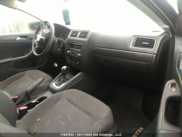 3VW2K7AJ4EM354575 Volkswagen Jetta Sedan Trendline+