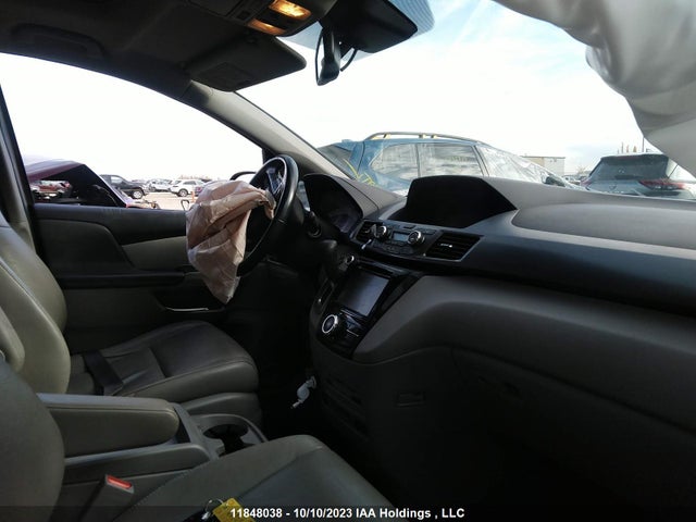 11848038 :رقم المزاد ، 5FNRL5H97GB512610 vin ، 2016 Honda Odyssey Touring مزاد بيع