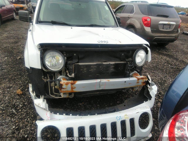 1C4NJPAA0GD535965 Jeep Patriot High Altitude