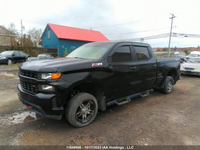 Chevrolet Silverado 1500 Custom Trail Boss 2019 1GCPYCEF1KZ253445 Image 2