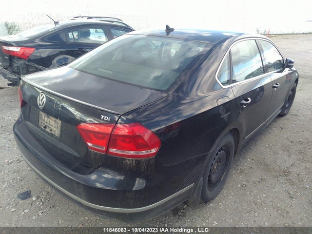 1VWCN7A38EC089867 Volkswagen Passat Highline