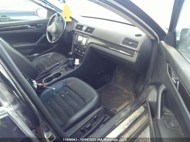 1VWCN7A38EC089867 Volkswagen Passat Highline
