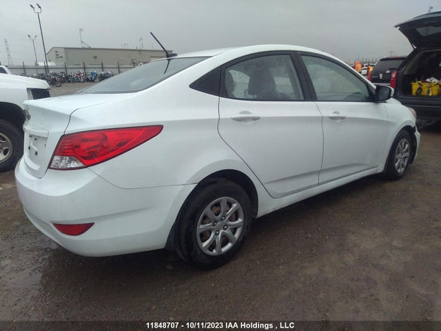Hyundai ACCENT GL 2014 KMHCT4AE4EU747991 Image 4
